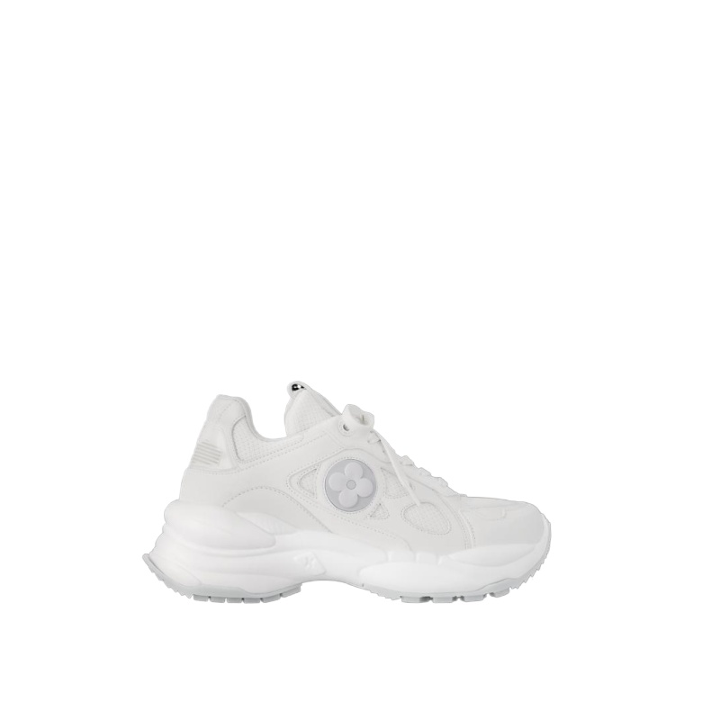 Run 55 Sneaker - Image 2